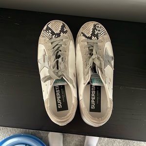 Golden goose superstar sneakers. Snake toe. Silver star.